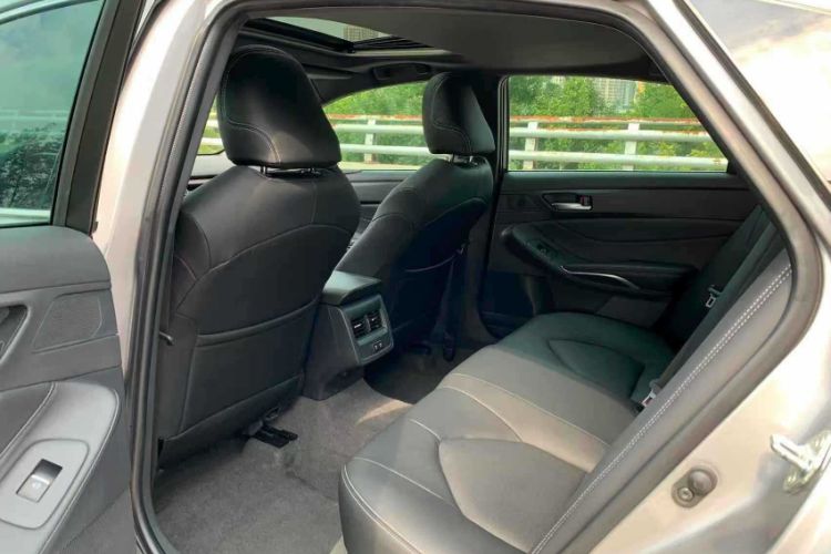 Used Toyota Avalon 2022 2.0L Ambition Edition
