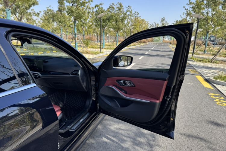 Used BMW i3 2022 eDrive 35 L