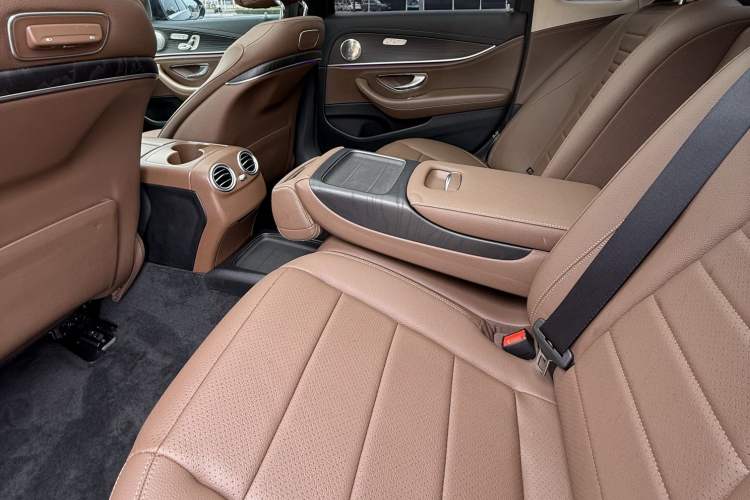 Used Mercedes-Benz E-Class 2019 Restyled E 300 L Sporty and Stylish Edition
