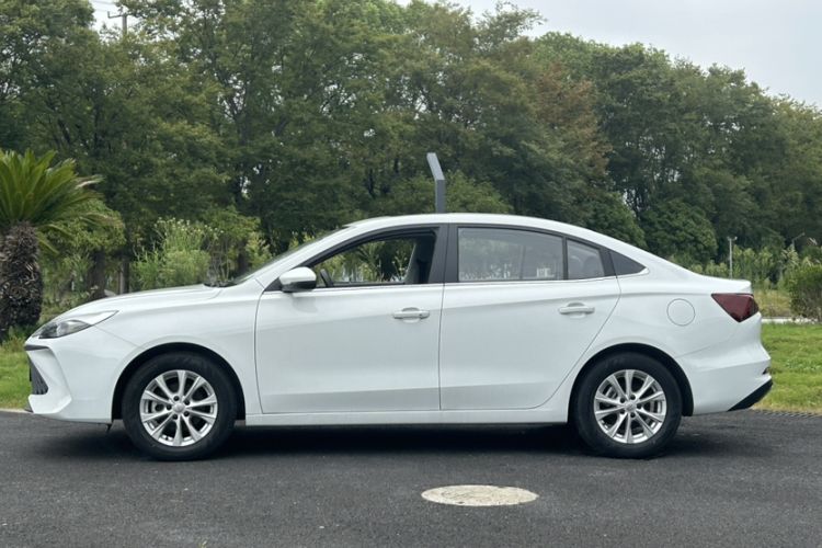 Used Roewe i5 2023 1.5L CVT Luxury Edition
