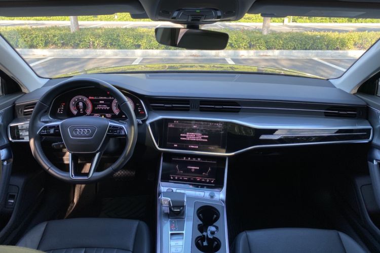 Used Audi A6 2023 allroad quattro 55 TFSI Prestige Off-Road Model
