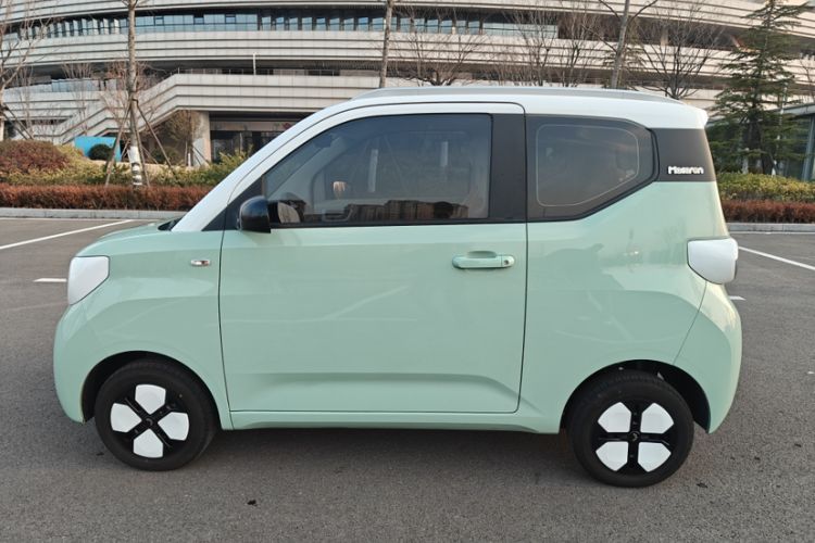 Used Wuling Hongguang MINIEV 2024 3rd Generation 215km Advanced Version
