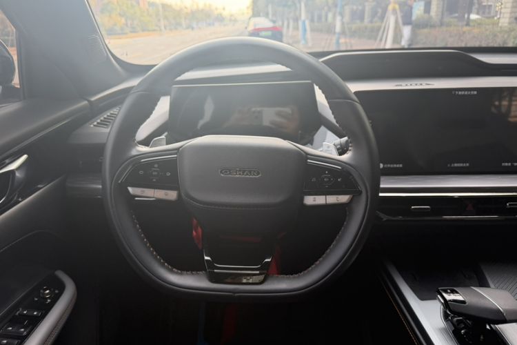 Used Oshan Z6 New Energy 2023 ZhiDian iDD 150KM Flagship PLUS
