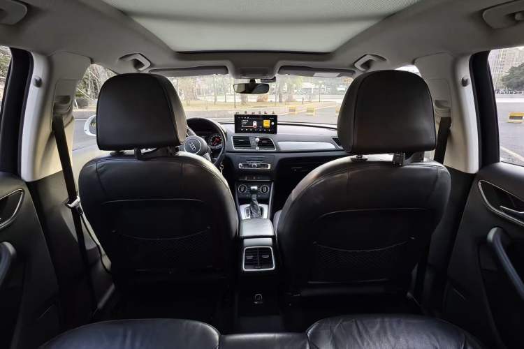 Used Audi Q3 2018 30th Anniversary Edition 35 TFSI Fashion Model
