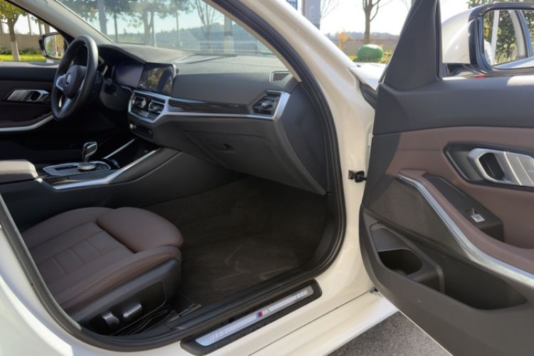 Used BMW 3 Series 2021 Restyled 325Li M Sport Package
