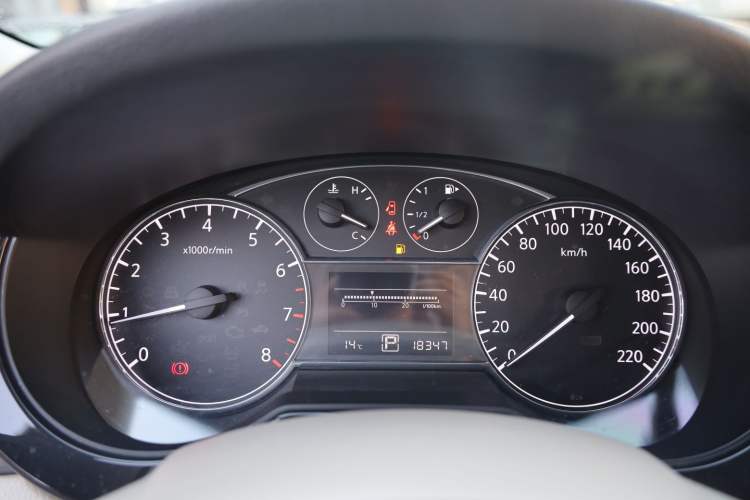 Used Nissan Tiida 2014 1.6L CVT Smart Model
