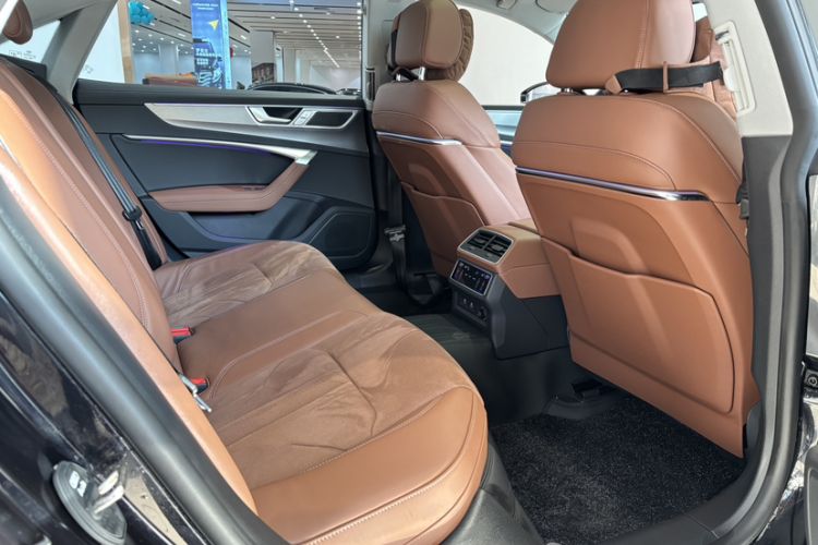 Used Audi A7L 2024 45 TFSI Luxury Edition
