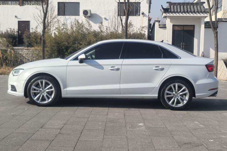 Used Audi A3 2019 Limousine 35 TFSI Ambition China V
