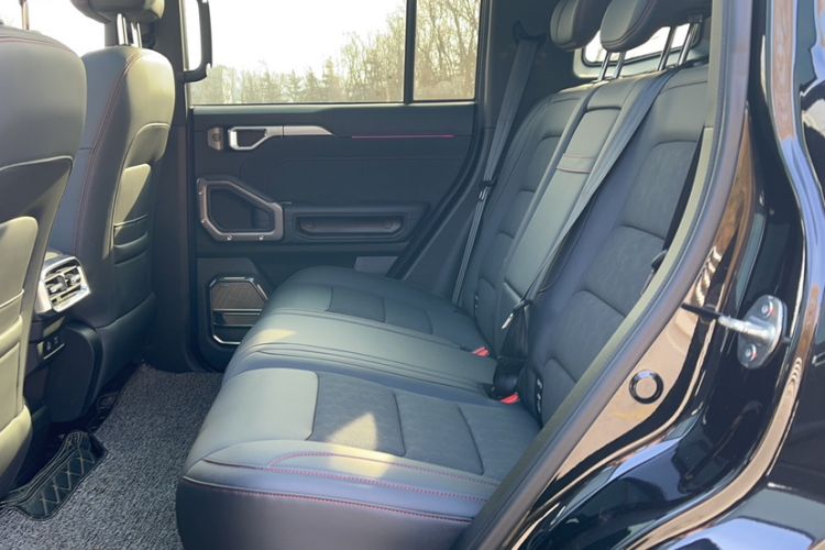 Used JETOUR Traveler 2023 2.0T All-Wheel Drive CrossPRO+