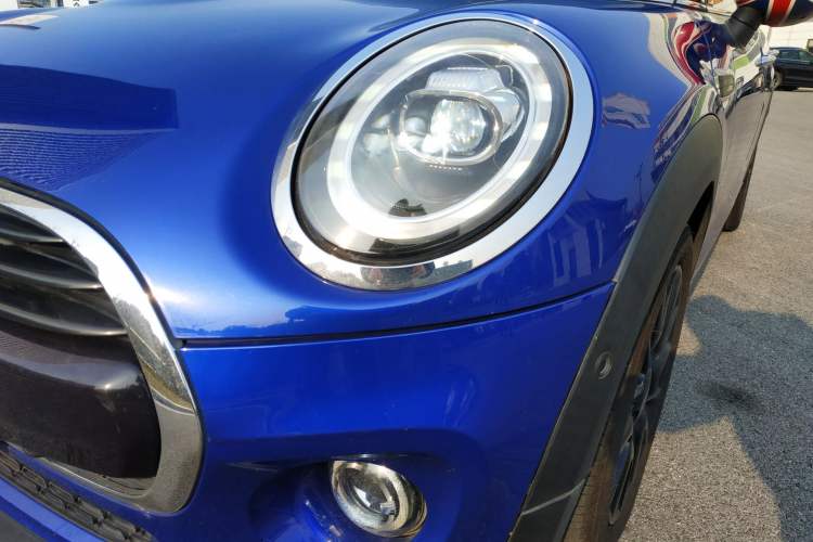 Used  MINI 2019 1.5T COOPER Classic Edition Five-Door Version
