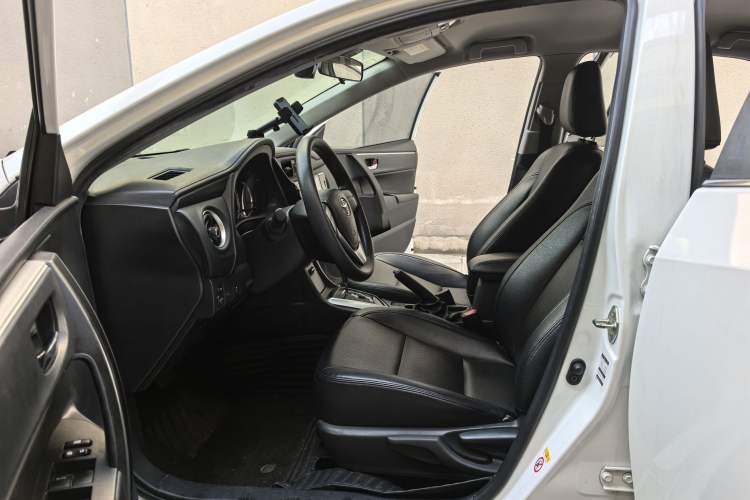 Used Toyota Corolla 2017 Revised Version 1.2T S-CVT GL