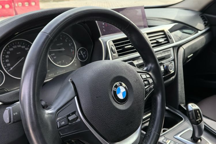 Used BMW 3 Series 2019 320Li Fashion Model
