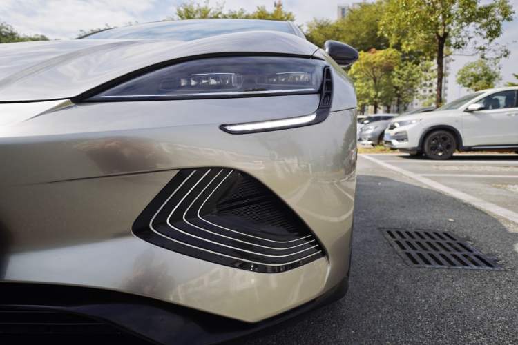 Used BYD Seal 2022 700 km Long-Range Rear-Wheel-Drive Version
