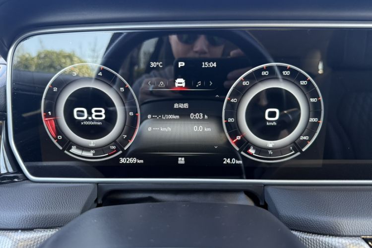 Used Hongqi HS5 2022 Facelifted Version 2.0T Smart Connect Flagship All-Wheel-Drive Edition
