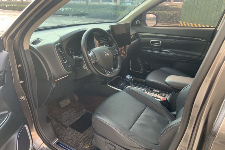 Used Mitsubishi Outlander 2018 2.4L 4x4 Elite Edition 5 Seats