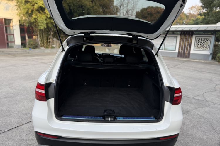 Used Mercedes-Benz GLC 2016 GLC 260 4MATIC Dynamic Edition
