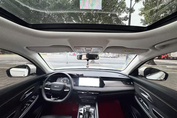 Used Oshan X7 PLUS 2023 Enjoy Edition 1.5T Automatic Prestige 7-Seater
