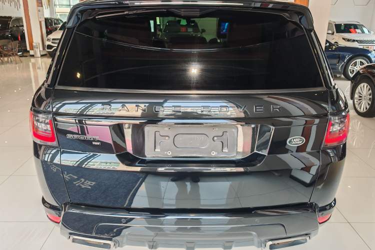 Used Land Rover Range Rover Sport 2021 3.0 L6 YAO Black Edition
