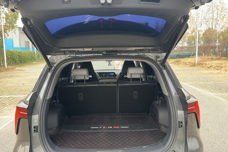 Used Changan CS75 PLUS 2023 3rd Generation 1.5T Automatic Prestige Model
