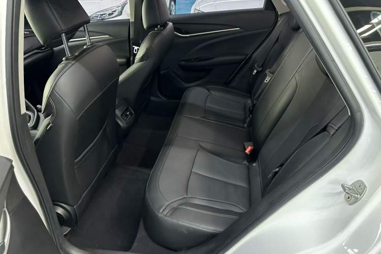 Used Buick GT 2018 18T Automatic Elite Model
