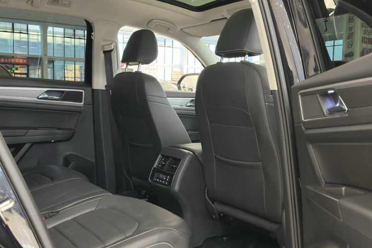 Used Volkswagen Teramont 2019 330TSI Two-Wheel-Drive Luxury Edition China V Standard
