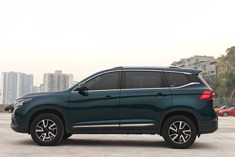 Used FORTHING T5 2022 Shengshi Edition 1.5T Automatic Dream Version Five Seats
