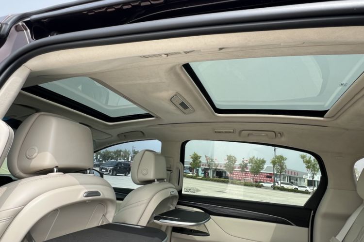 Used Buick GL8 2020 Avenir Avia 7-Seater Deluxe Edition
