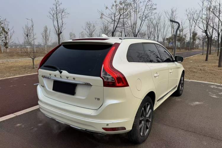Used Volvo XC60 2017 T5 AWD Smart Upgrade Edition