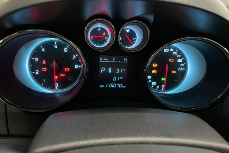 Used Changan CS35 2014 1.6L Automatic Luxury Model China IV Standard
