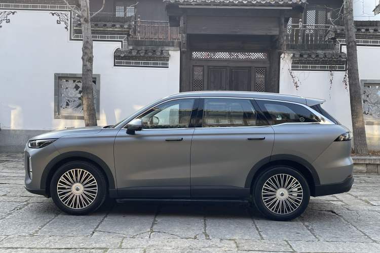 Used Chery Tiggo 8 L 2024 2.0T Two-Wheel Drive Prestige Version 5 Seats
