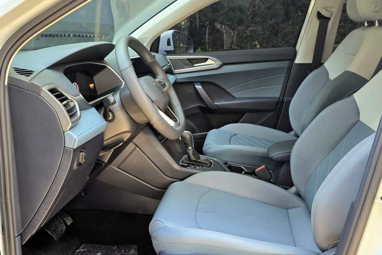 Used Volkswagen Tharu 2024 300TSI Two-Wheel-Drive Moonlight Edition