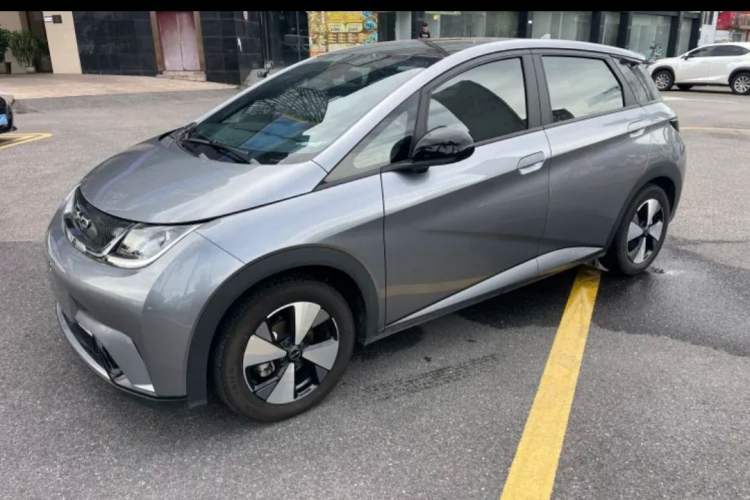 Used BYD Dolphin 2023 420 km Fashion Edition