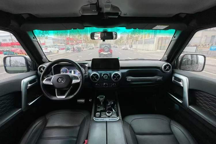 Used  BJ40 2018 PLUS 2.3T Automatic Four-Wheel Drive Premium Edition China V