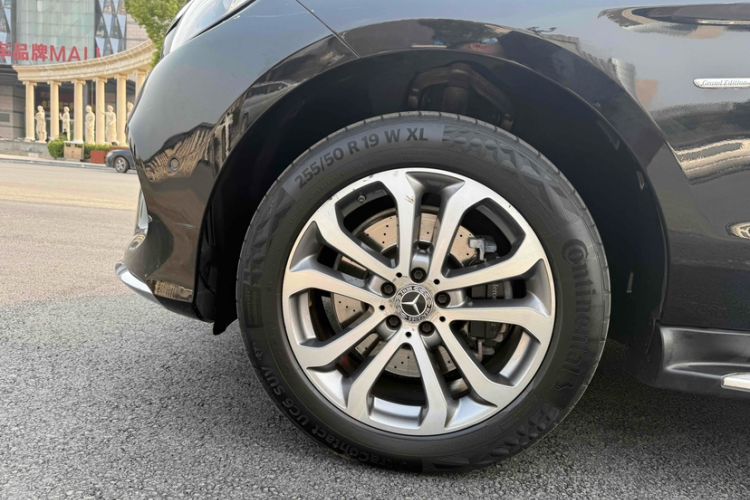 Used Mercedes-Benz GLE 2018 GLE 320 4MATIC Dynamic Edition Collector's Edition
