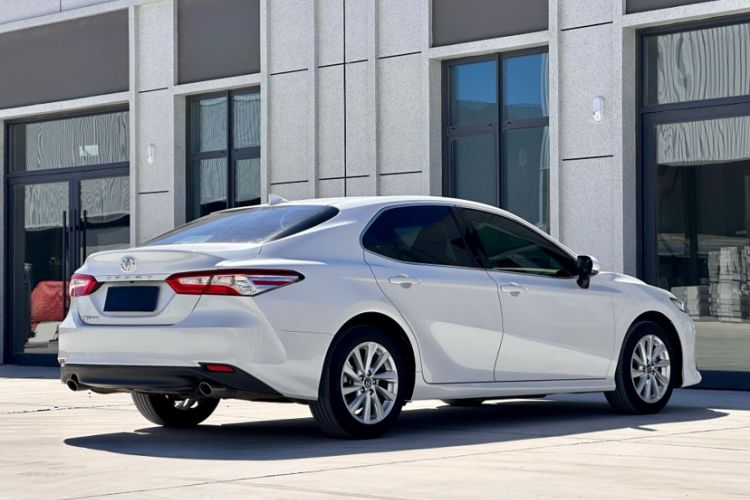 Used Toyota Camry 2022 2.0GVP Premier Edition
