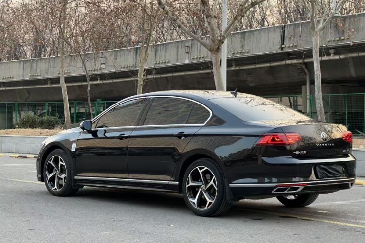 Used Volkswagen Magotan 2023 2 Million Units Commemorative Edition 330TSI DSG Luxury Version
