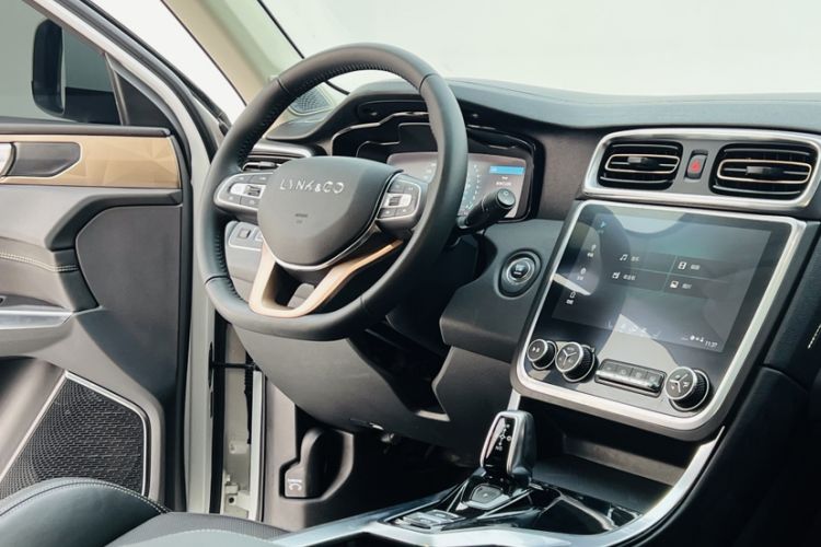 Used Lynk & Co 01 2017 2.0T Two-Wheel Drive Pro Edition
