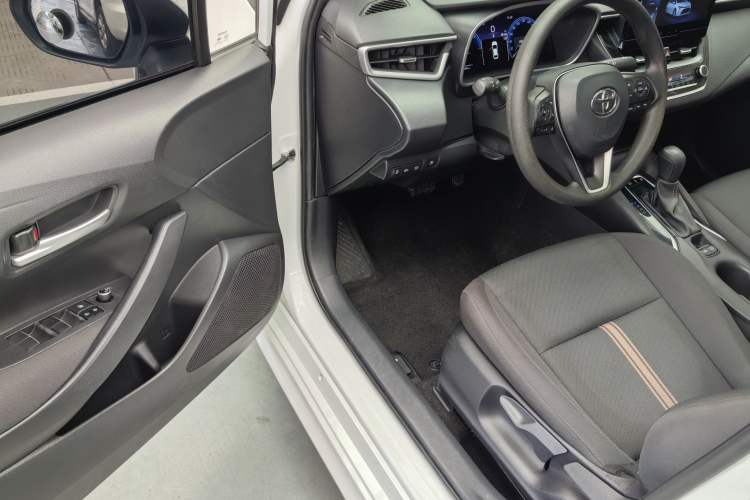 Used Toyota Levin 2023 Smart Electric Hybrid Dual-Engine 1.8L Luxury Edition
