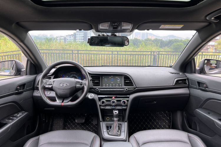 Used Hyundai Elantra 2019 1.4T Dual-Clutch Xuan Dong · Dynamic Model