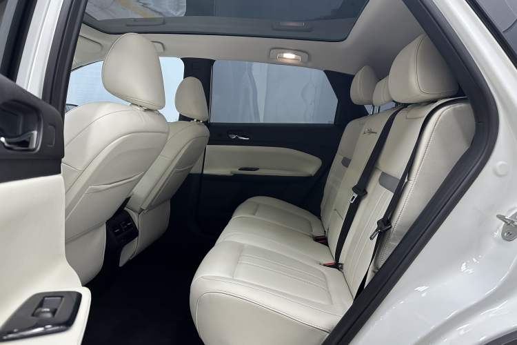 Used Venucia VX6 2023 520 Max