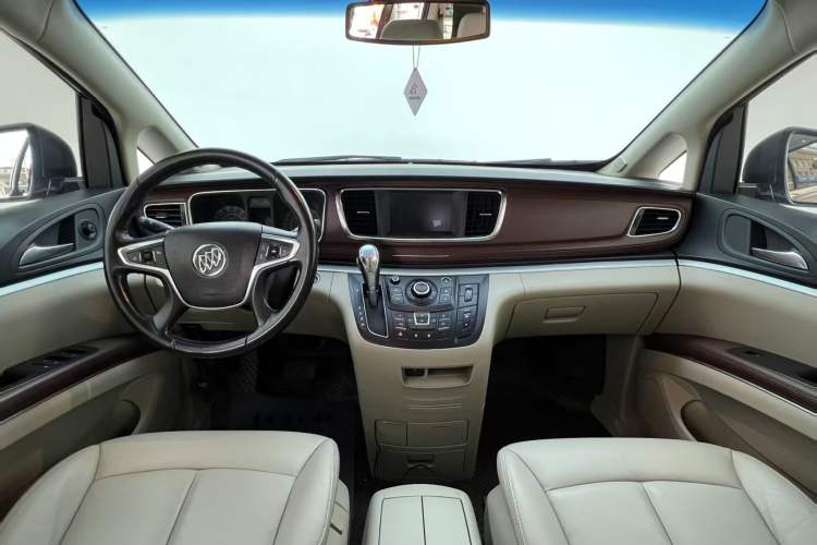 Used Buick GL8 2018 28T Luxury Model China VI Standard
