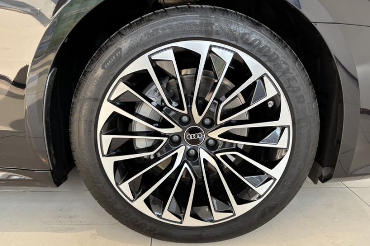 Used Audi A7L 2024 45 TFSI Luxury Edition
