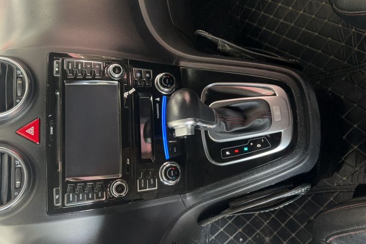 Used Haval H6 2016 Upgraded Model 1.5T Automatic Two-Wheel Drive Elite Version