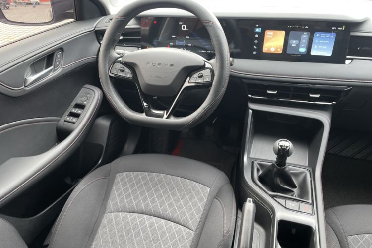 Used Roewe i5 2023 1.5L Manual Comfort Edition