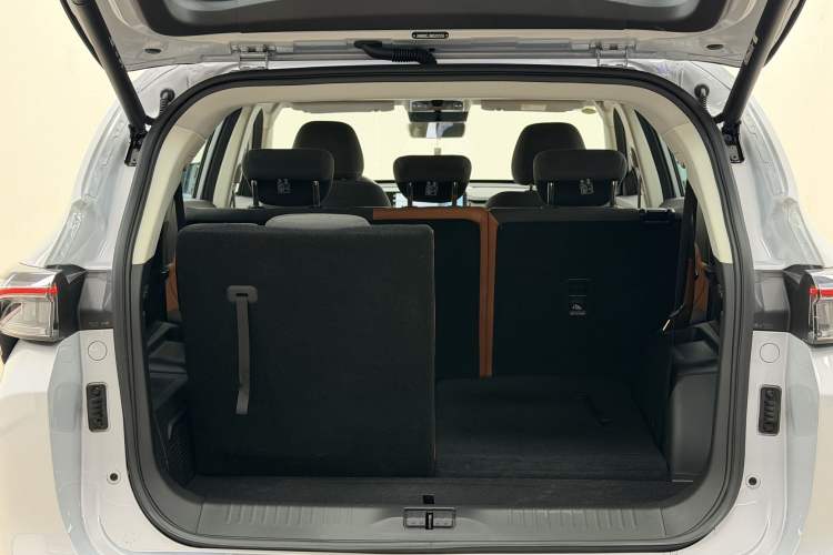 Used JETOUR Shanhai Shanhai L7 2024 1.5T 120km ULTRA 7-Seater
