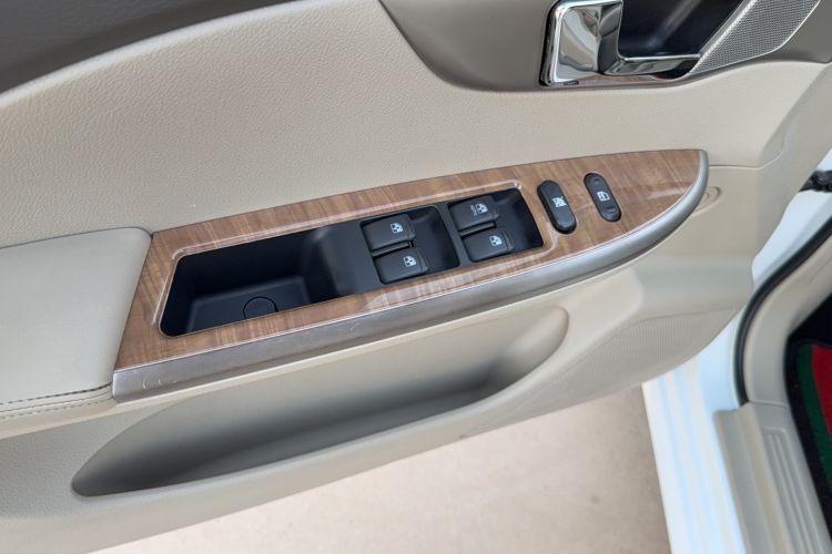 Used Buick Excelle 2015 1.5L Automatic Classic Model
