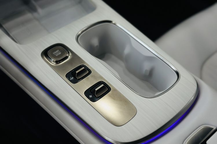 Used  SU7 2024 Rear-Drive Long-Range Intelligent Driving Version
