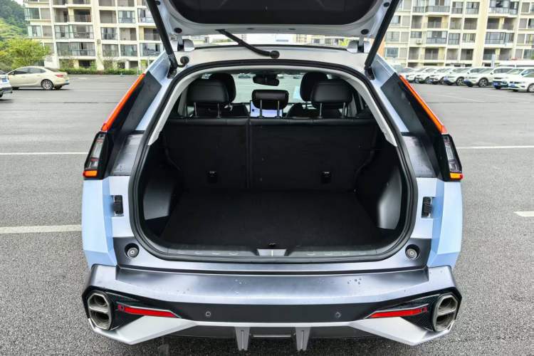 Used GAC Trumpchi EMKOO 2022 2.0T Neutron Star Max Edition
