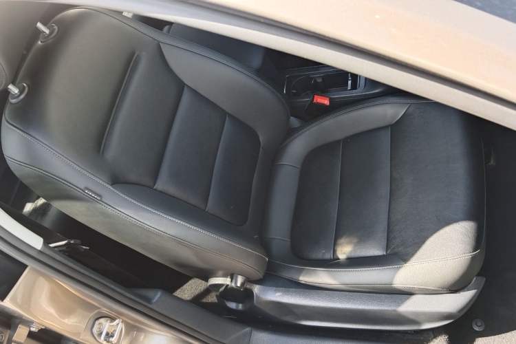 Used Volkswagen Sagitar 2016 230TSI 25th Anniversary Edition
