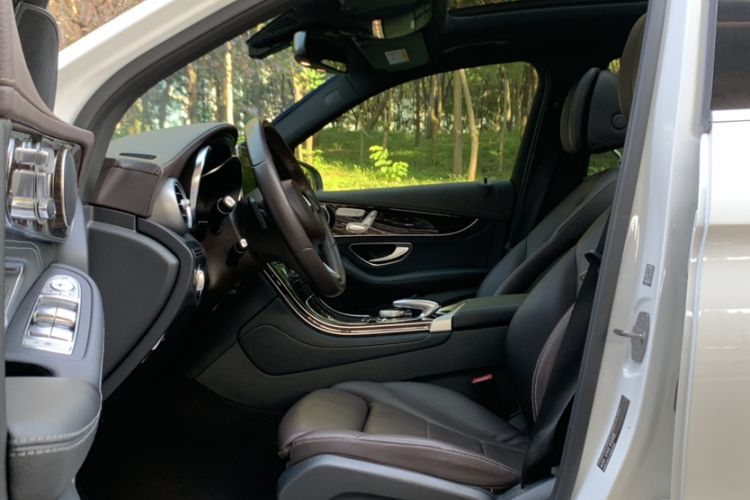 Used Mercedes-Benz GLC 2017 GLC 260 4MATIC Luxury Model